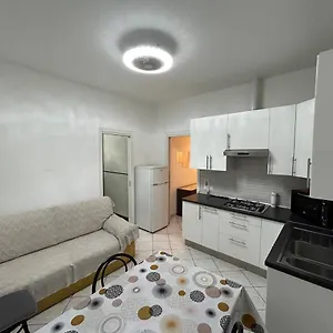 https://bilocale-a-100-metri-dal-mare.hotelitalianriviera.com